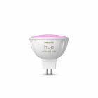 Philips Hue White & Color MR16 GU5,3 400lm En kompakt spotlightlampa från Philips Hue med texten "white and color" synlig på sidan. Produkten, som finns hos Elbutik.se, avger ett mjukt rosa ljus och passar för smart belysning i hemmet.