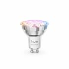 En Philips Hue Essential GU10-lampa med flerfrgat ljus skiftar i bltt och rosa