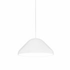 Vit Enna 434 pendel med rund, mjukt formad sk�rm h�nger i kabel och sprider ett behagligt ned�triktat ljus, vilket passar �ver bord och ytor, en stilren belysning fr�n Elbutik.se f�r moderna milj�er.