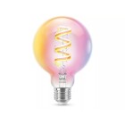 En rund globformad LED-lampa i G95-design visas med synlig spiraltr�d och f�rgskiftande ljus, vilket ger en dekorativ effekt. Hos Elbutik.se finns denna smarta ljusk�lla f�r b�de st�mningsbelysning och energieffektiv anv�ndning i hemmet.