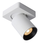 En vit takspotlight med en cylindrisk riktbar spotlight �r monterad p� en kvadratisk takplatta och visas mot vit bakgrund. Elbutik.se erbjuder armaturen f�r flexibel och riktad belysning i moderna inomhusmilj�er.