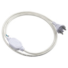 Hide-a-lite Konverter LEDstrip 230V IP67 3m visas med en tre meter l�ng ljus kabel, konverter och anslutningskontakt mot vit bakgrund. Produkten fr�n Elbutik.se �r avsedd f�r anslutning av kompatibel 230V LEDstrip IP67.