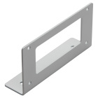 Hide-a-lite Lumo Sk�pf�ste visas frist�ende mot vit bakgrund som ett vinklat gr�tt metallf�ste med monteringsh�l. Elbutik.se erbjuder f�stet f�r stabil och diskret montering av kompatibel Lumo-belysning p� sk�p.